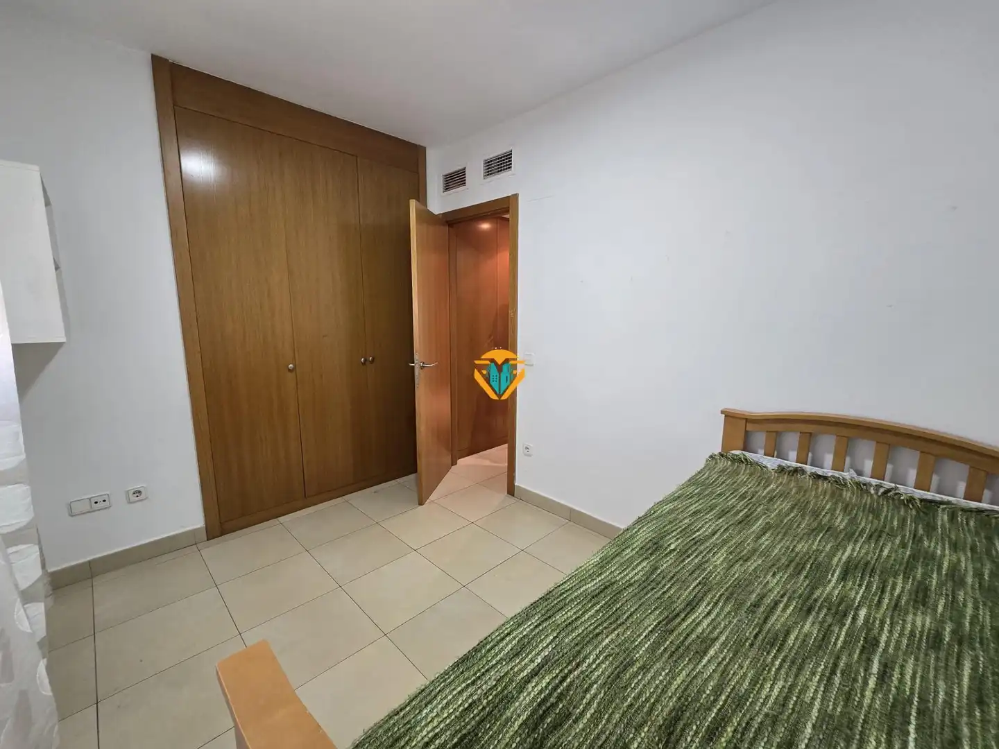 Habitación de Apartamento en venta en Benidorm con Aire acondicionado, Calefacción y Jardín privado