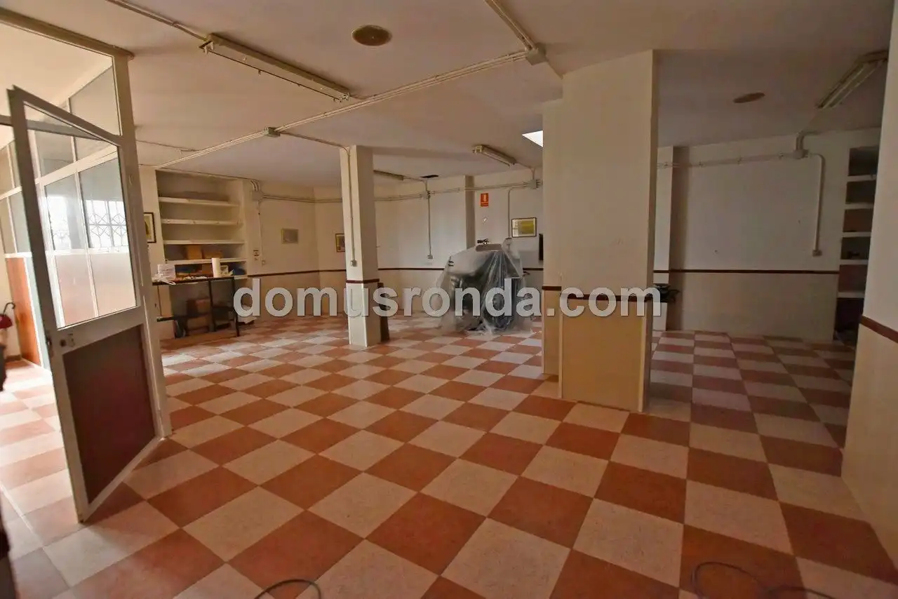 Local comercial en venda a Casco Histórico, imagen 2