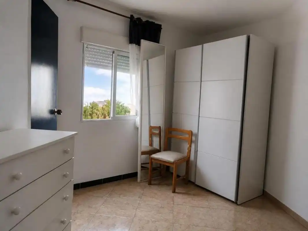 Adosado con terraza en venta en Avenida Países Escandinavos, imagen 2