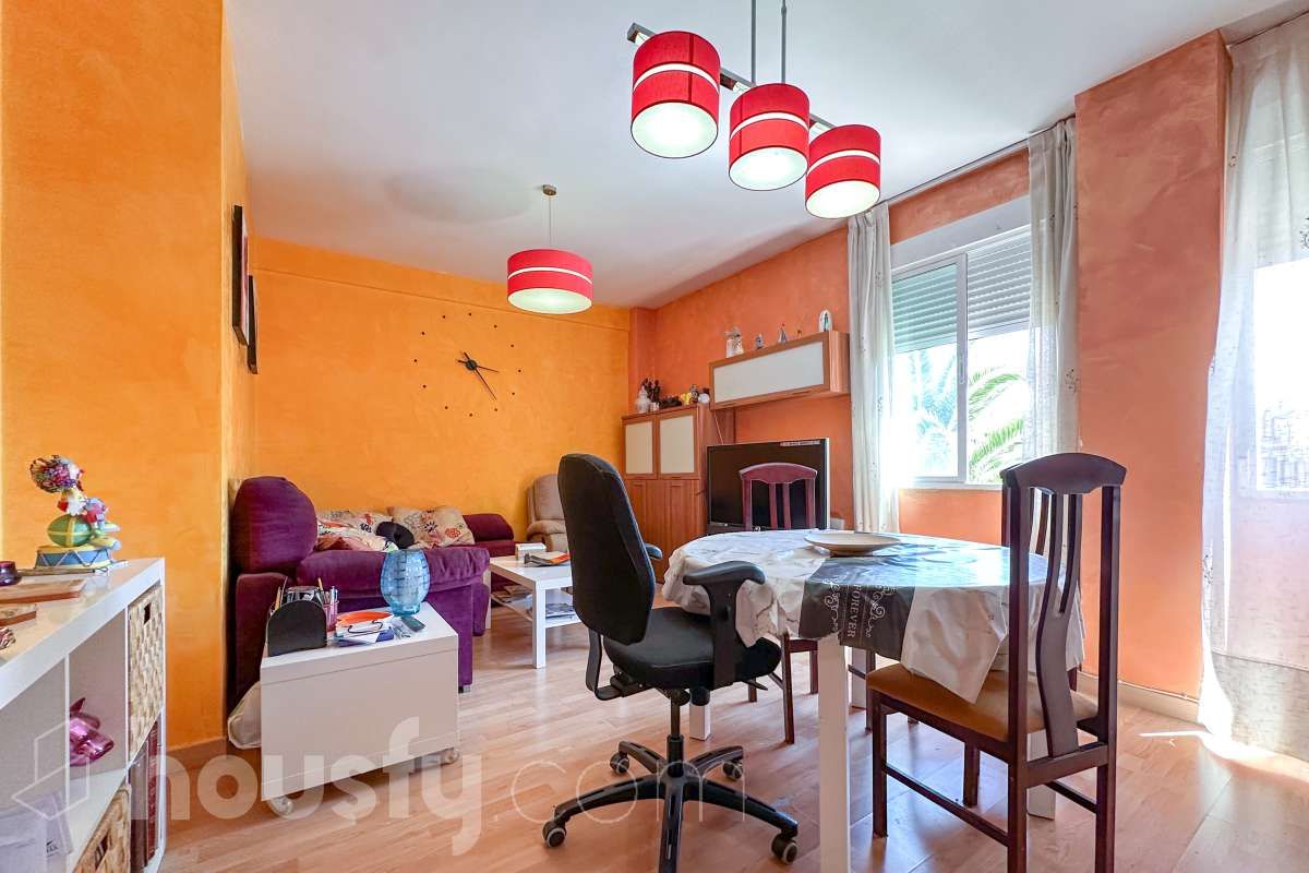 Living room of Flat for sale in  Madrid Capital  with Air Conditioner, Heating and Parquet flooring