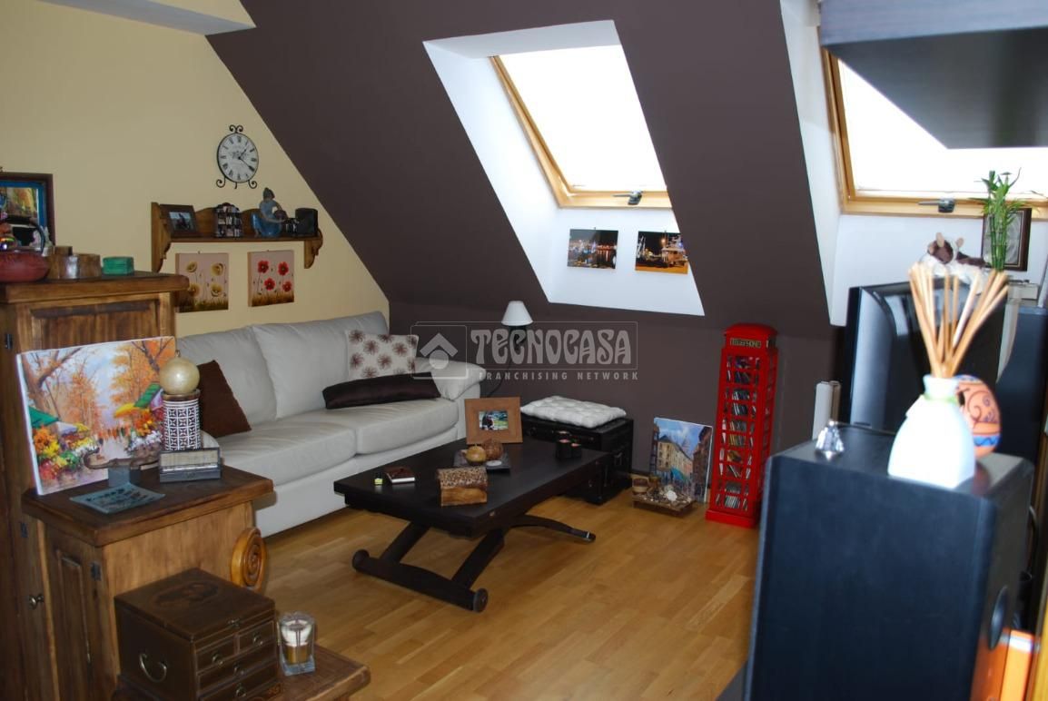 Sala d'estar de Estudi en venda en Collado Villalba amb Parquet