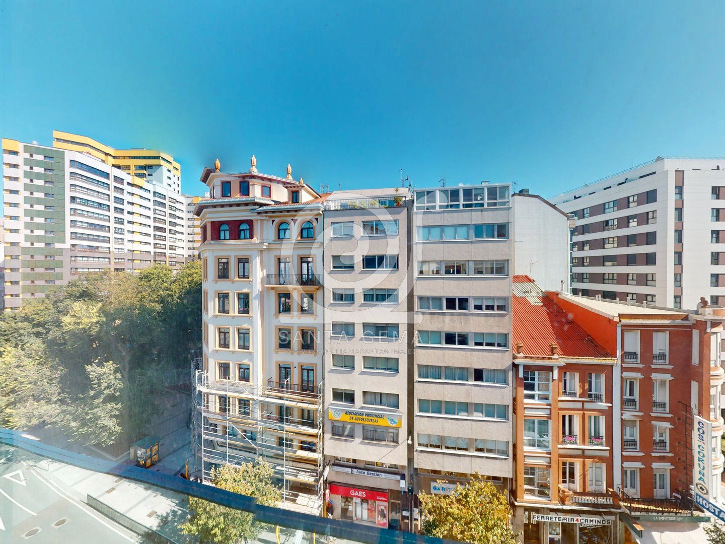 Apartament en venda a Avenida de Oza, Cuatro Caminos - Plaza de la Cubela