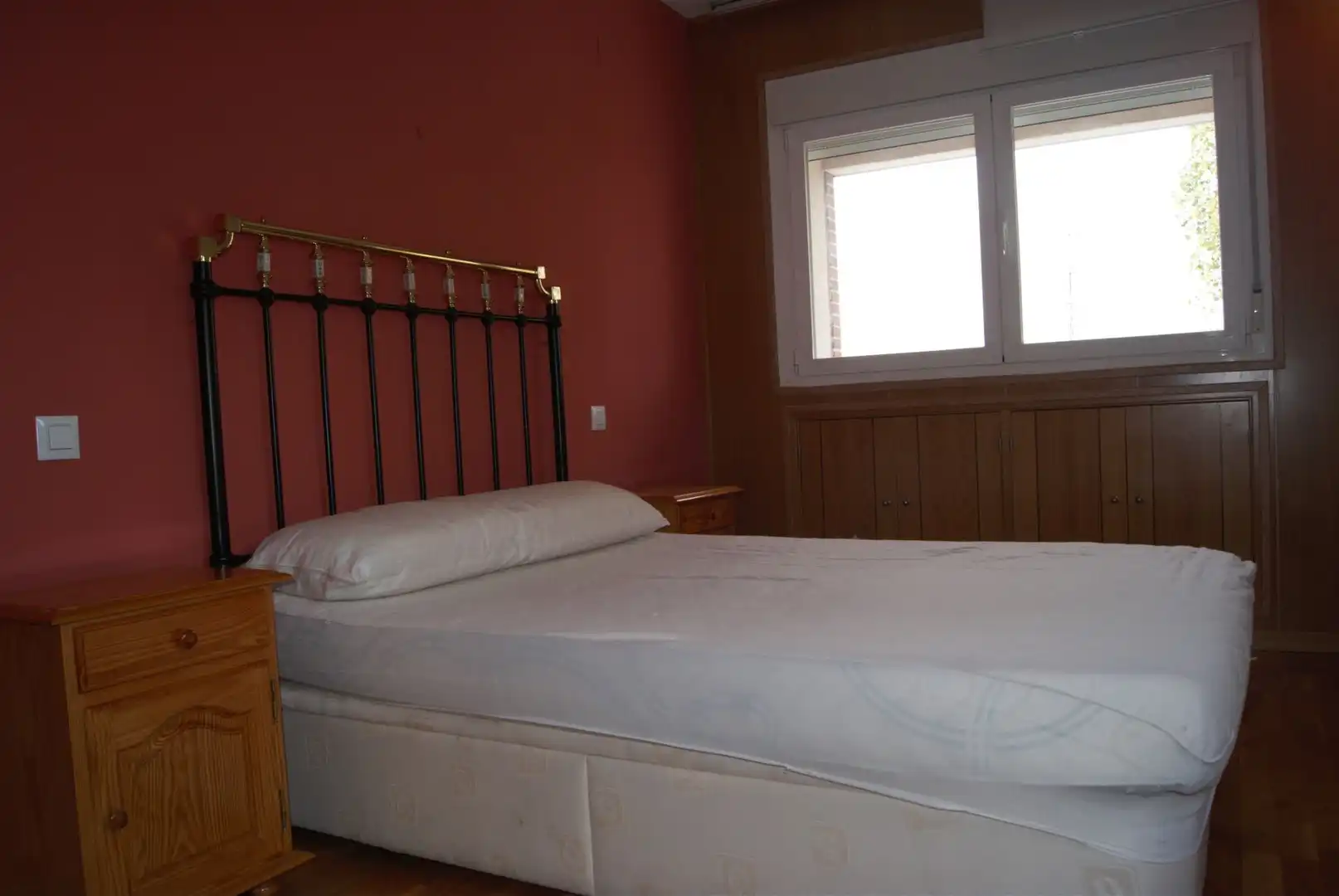 Habitación de Piso de alquiler en Ávila con Calefacción y Amueblado