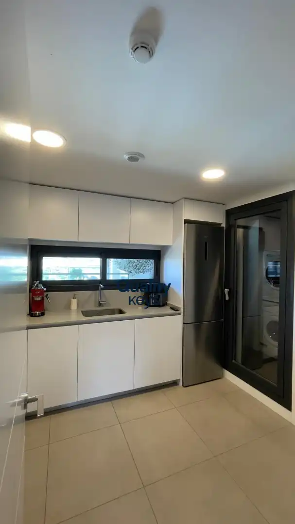 Kitchen of Flat for rent in Madrid  with Air Conditioner, Heating and Terrace