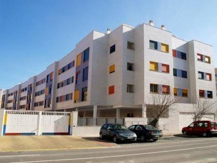 Garaje en Alquiler en Calle PEDRO CAMAÑES SOROLLA en Estación - Universidad