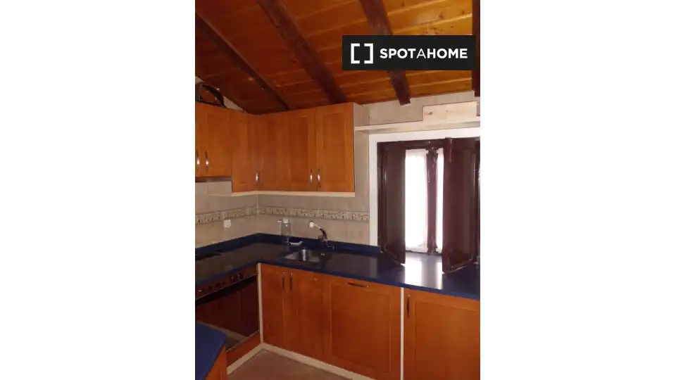 Kitchen of Flat for rent in Alcalá de Henares  with Air Conditioner, Heating and Furnished