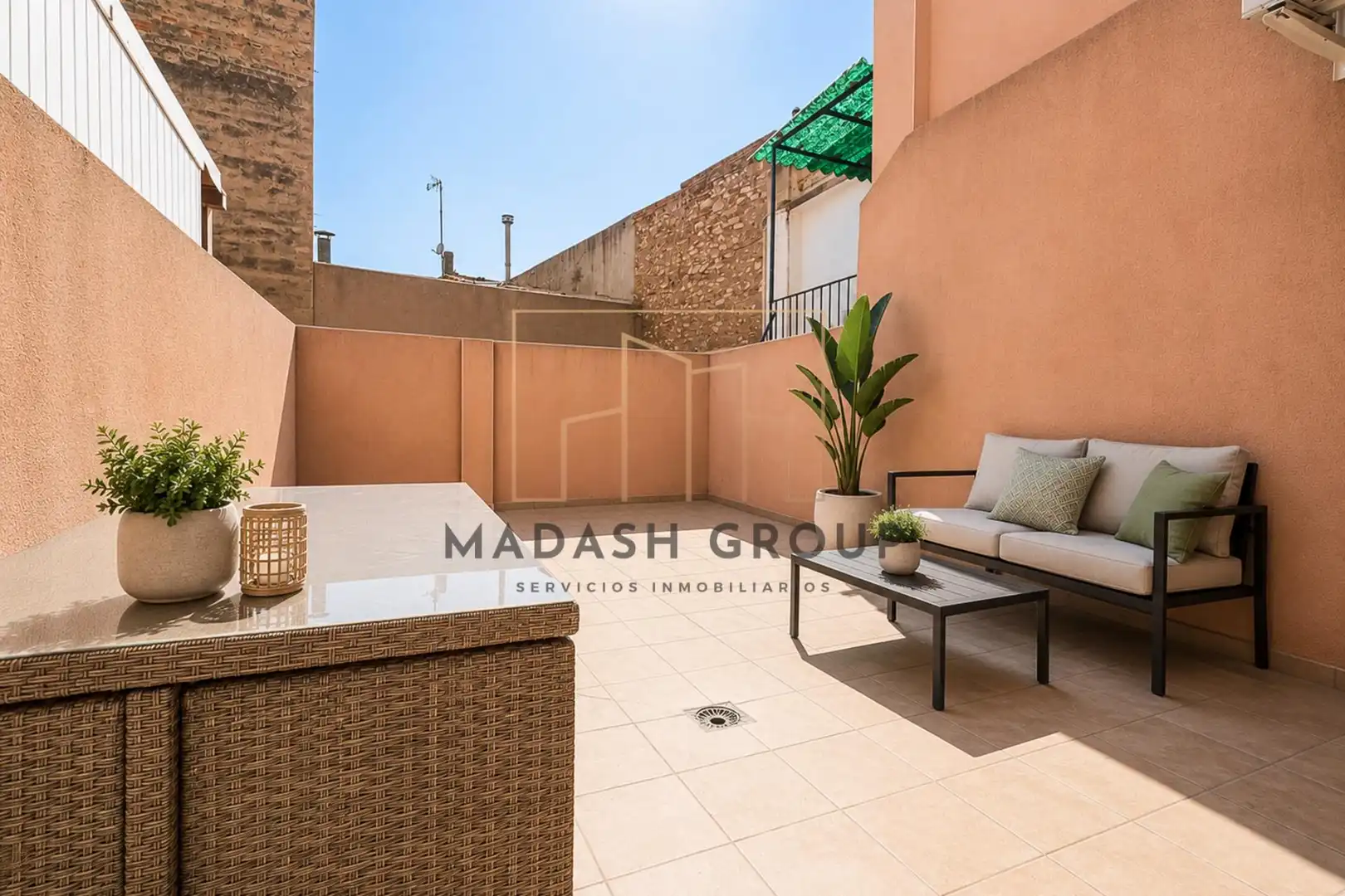 Terrassa de Casa adosada en venda en La Canonja amb Aire condicionat, Calefacció i Jardí privat