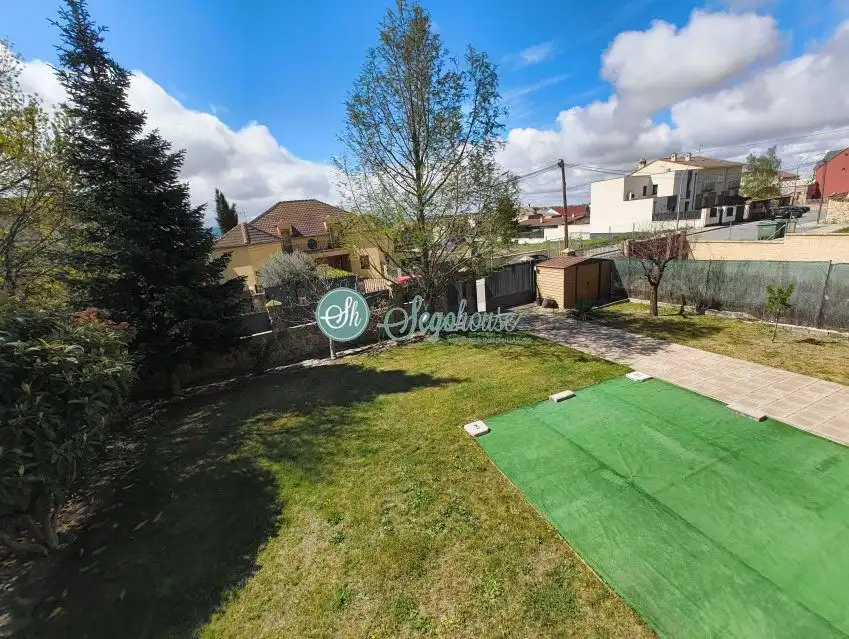 Casa o chalet en venta en San Cristóbal de Segovia con Calefacción, Jardín privado y Terraza