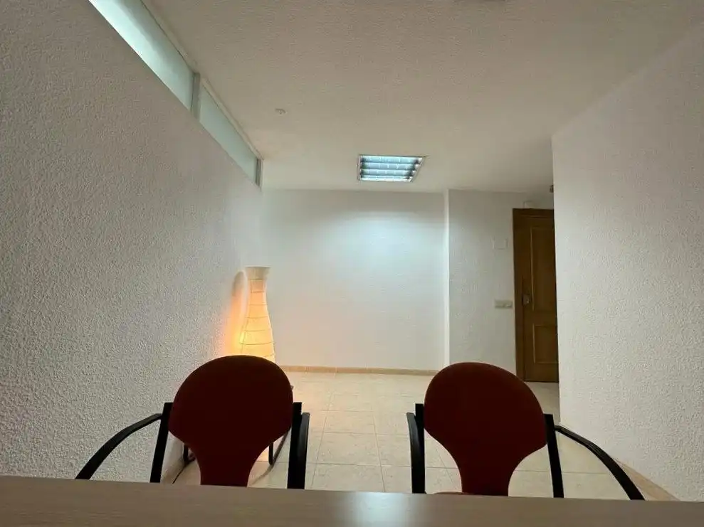 Oficina de alquiler en Centro