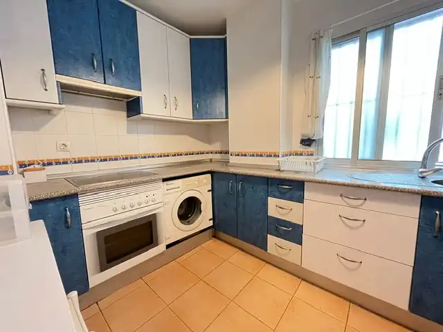 Küche von Wohnung zur Miete in Sevilla mit Klimaanlage, Terrasse und Möbliert