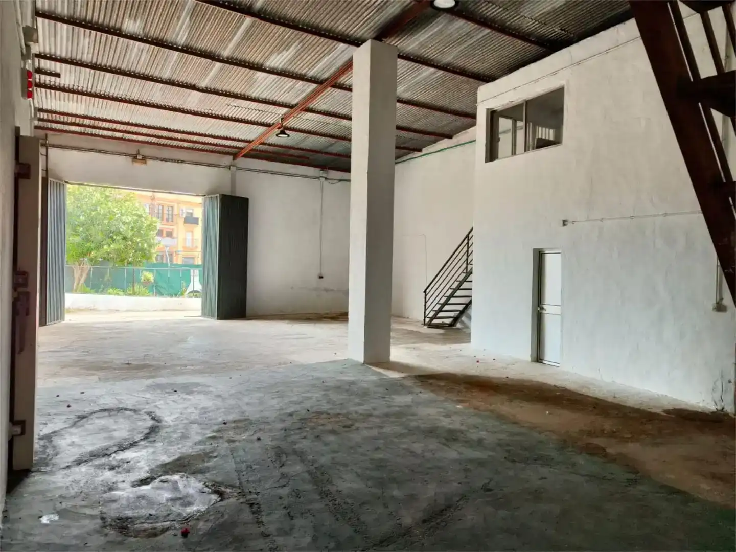 Nau industrial en venda en Lepe