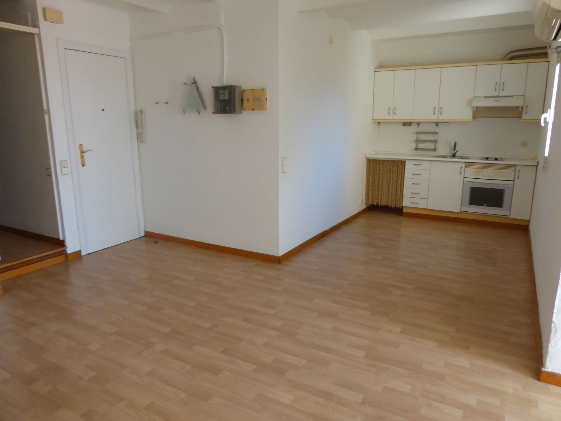 Oficina de lloguer a Gran Via de les Corts Catalanes, La Nova Esquerra de l'Eixample