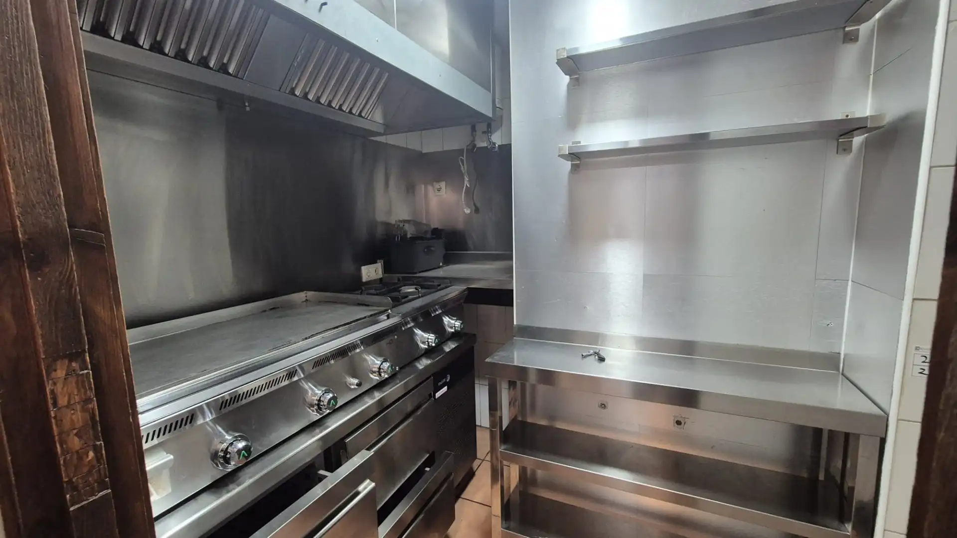 Kitchen of Commercial properties for rent in Vigo   with Heating, Parquet flooring and Terrace