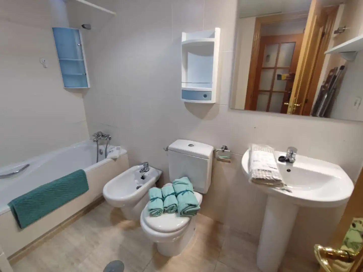 Baño de Piso de alquiler en Murcia con Aire acondicionado, Calefacción y Amueblado