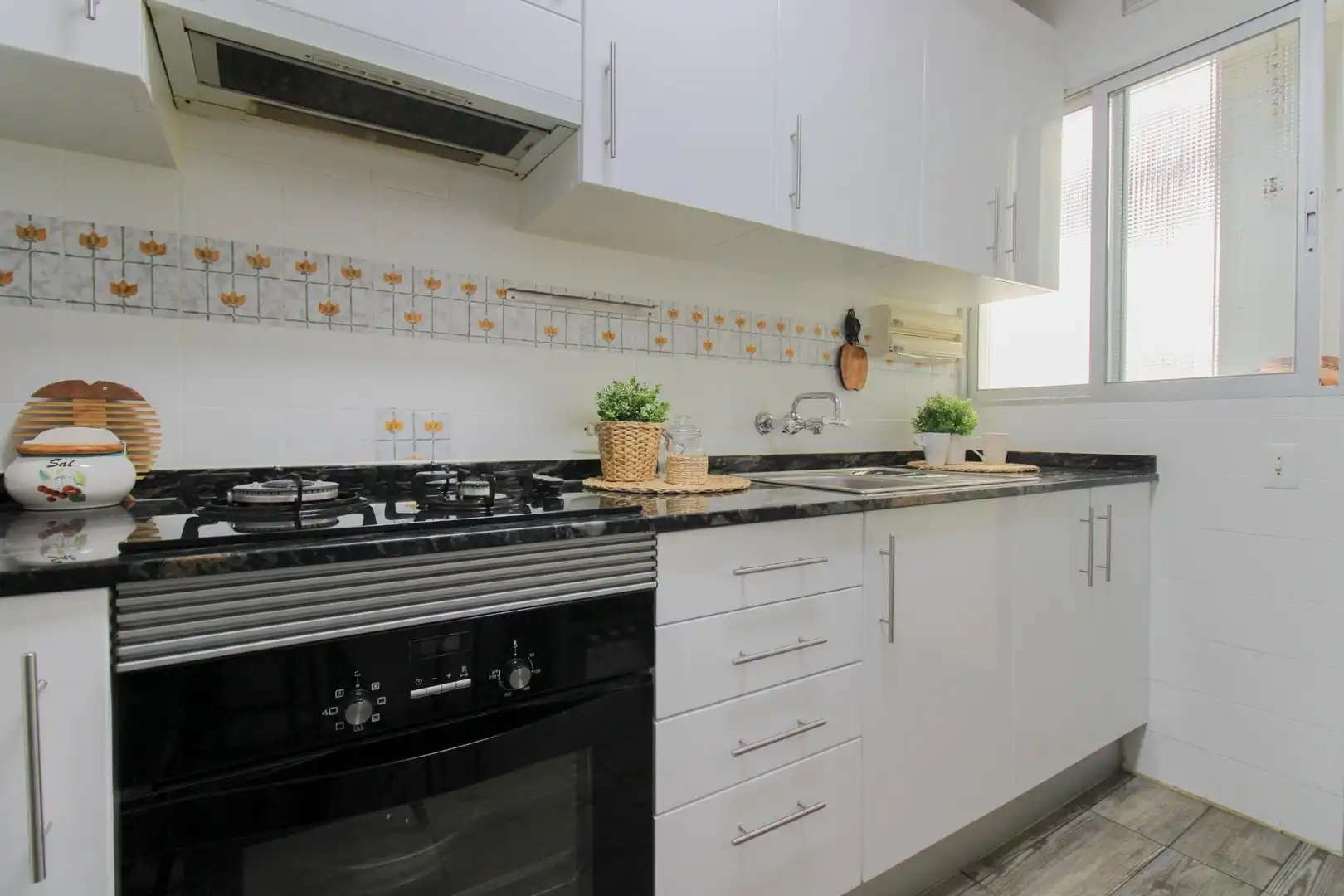 Kitchen of Flat for sale in La Pobla de Farnals  with Air Conditioner and Balcony