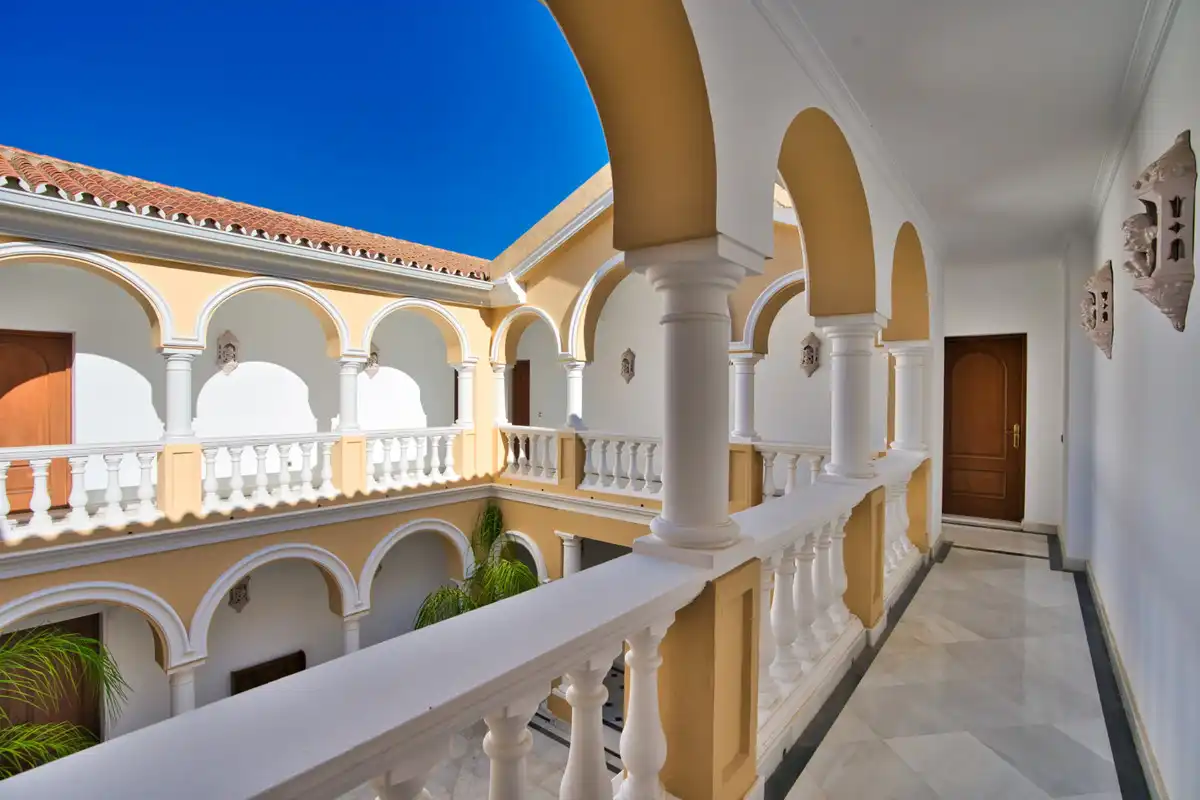 House with pool for sale in Estepona Pueblo, imagen 9