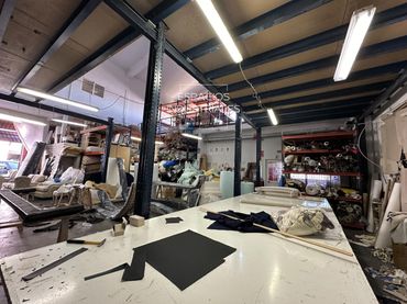 Industrial building for sale in Altos del Olivar - El Caracol