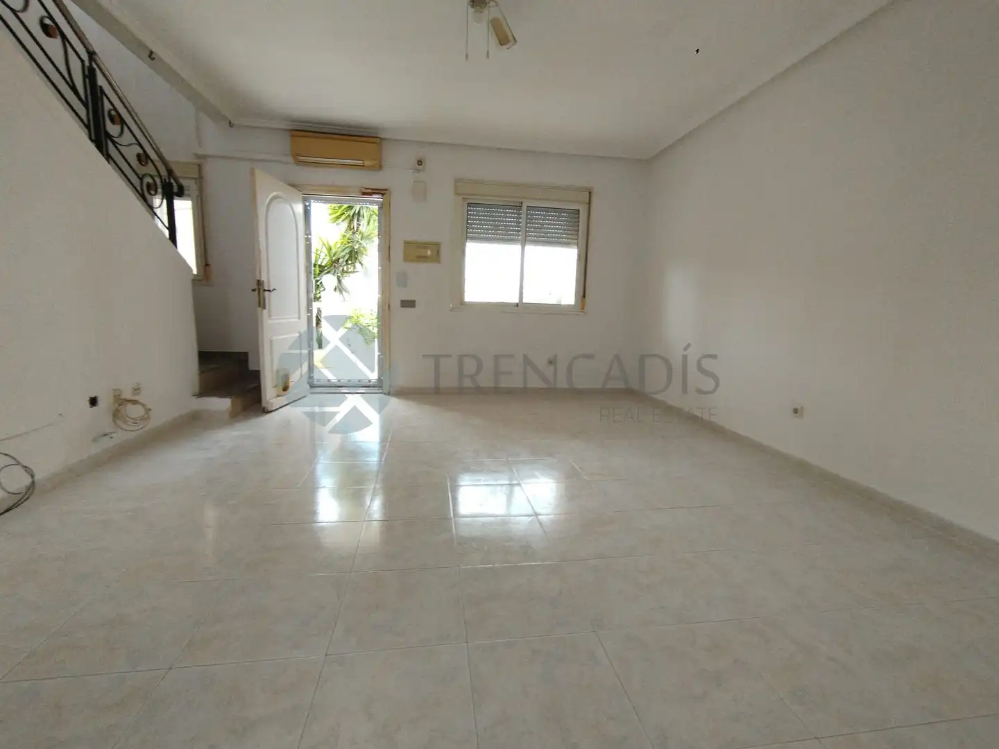 Casa aparellada en venda a golda meir, imagen 17