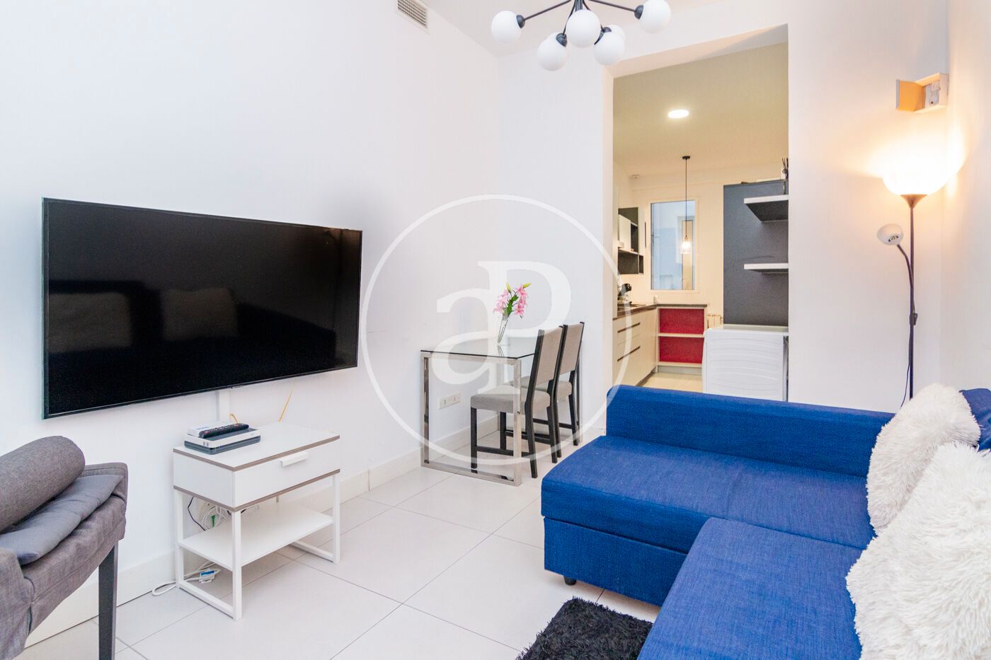 Living room of Flat for sale in  Madrid Capital  with Air Conditioner, Heating and Furnished