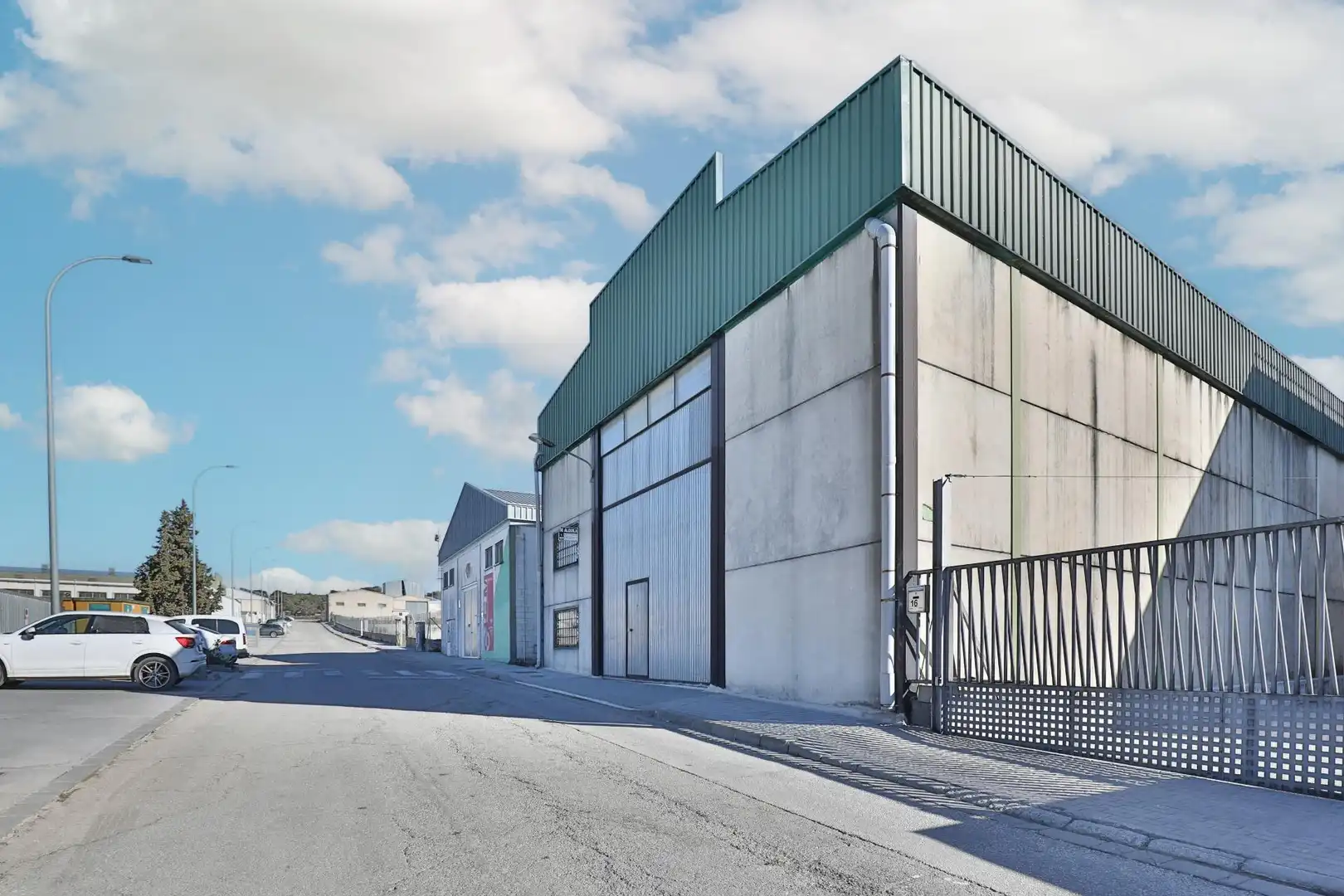 Industrial buildings for sale in Calle Atalaya, Alcalá la Real