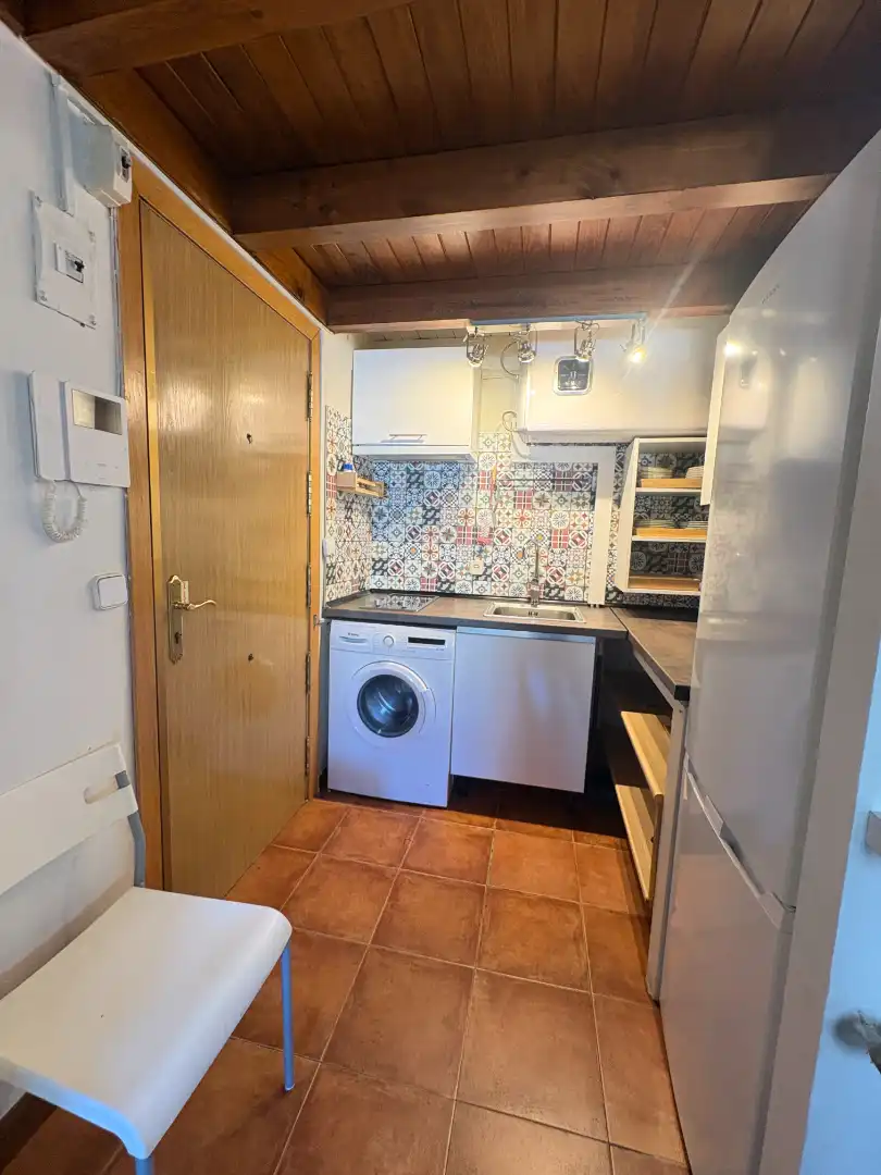 Cuina de Dúplex de lloguer en Madrid amb Aire condicionat, Calefacció i Moblat