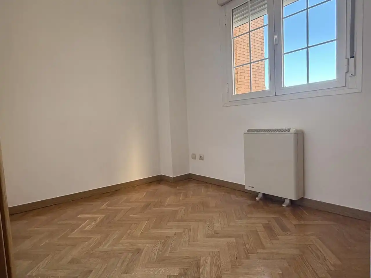 Flat for rent in Calle de los Timbales, Cuatro vientos