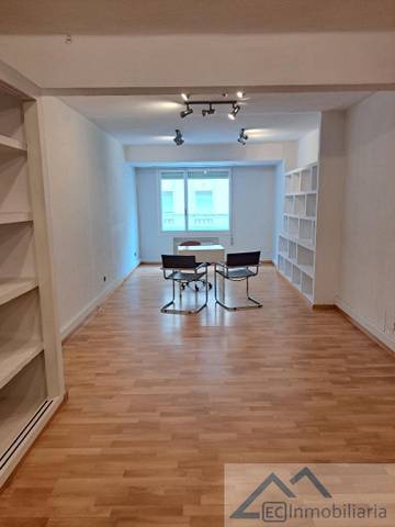 Oficina en Venta en Centro - Ayuntamiento