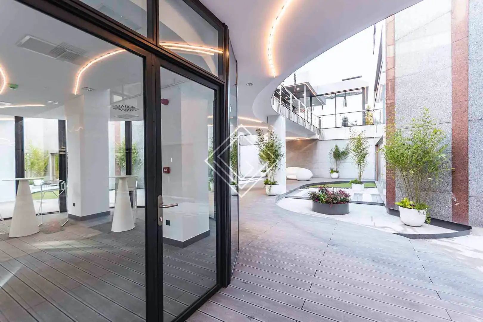 Büro mit Aufzug zur Miete in Calle Gobelas, imagen 2