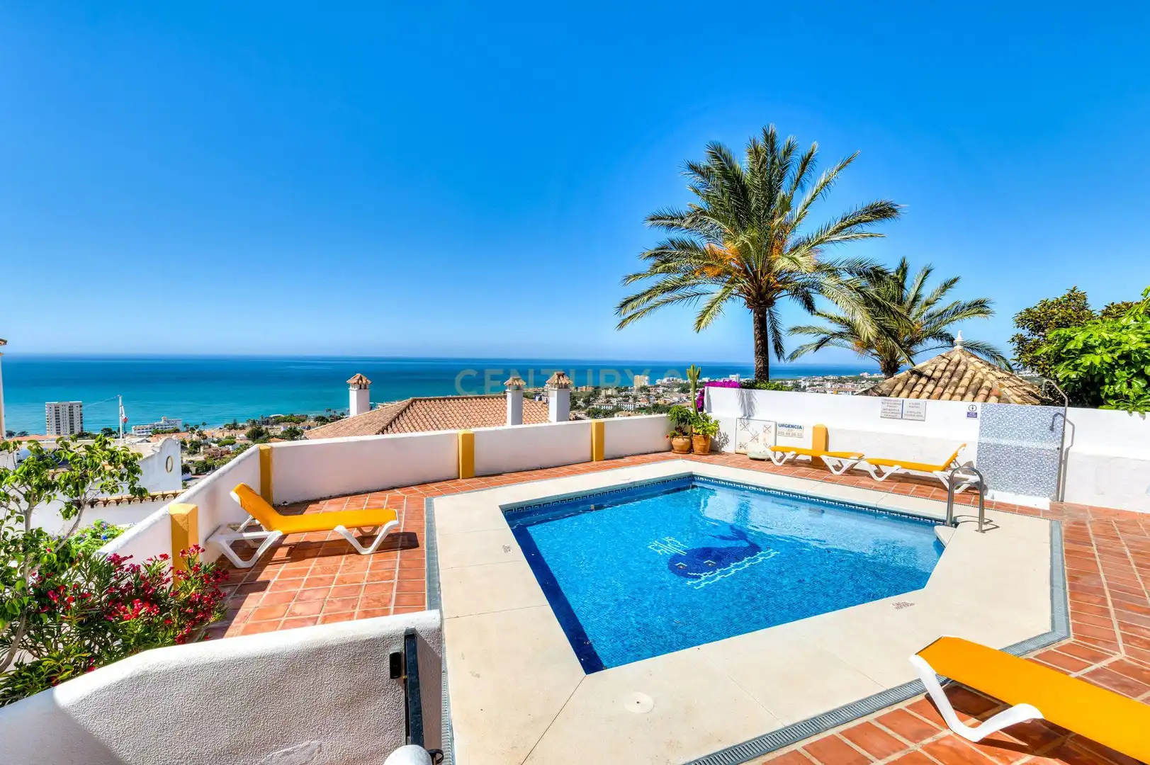Vista exterior de Apartament en venda en Mijas amb Aire condicionat i Alarma