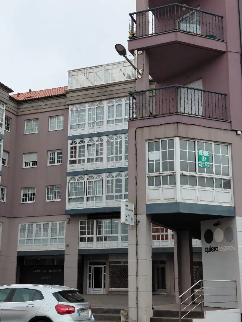 Vista exterior de Oficina en venta en Zas