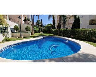 Piscina de Apartament de lloguer en Benalmádena amb Aire condicionat, Terrassa i Piscina