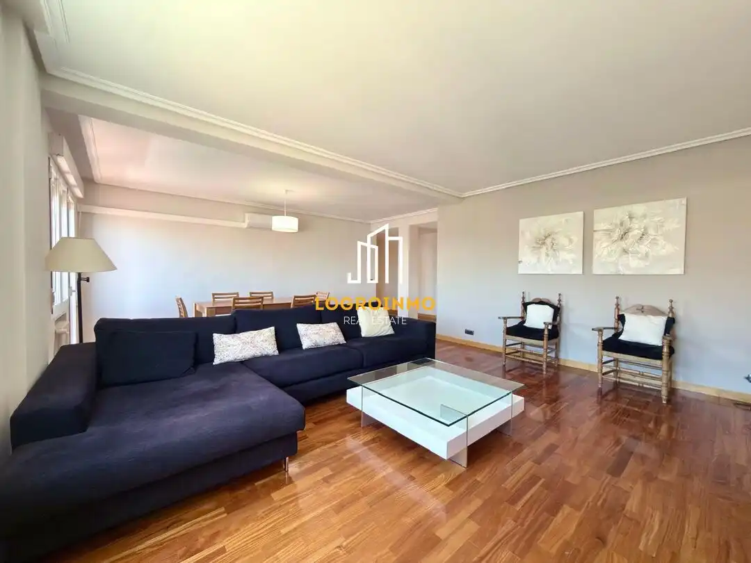 Living room of Flat for rent in  Logroño  with Air Conditioner, Heating and Terrace