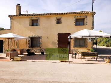 Villa con piscina in vendita a Sant Josep - Zona Hospital