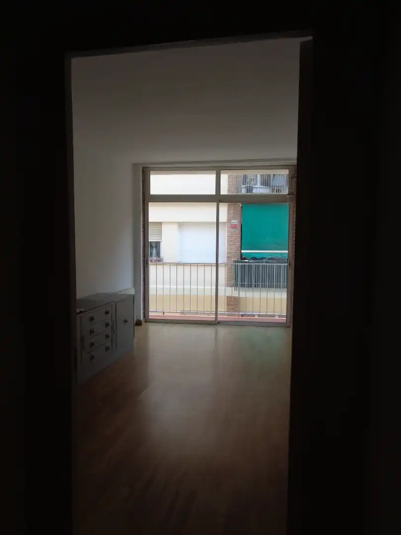 Habitación de Piso de alquiler en Barcelona con Lavadora y Balcón