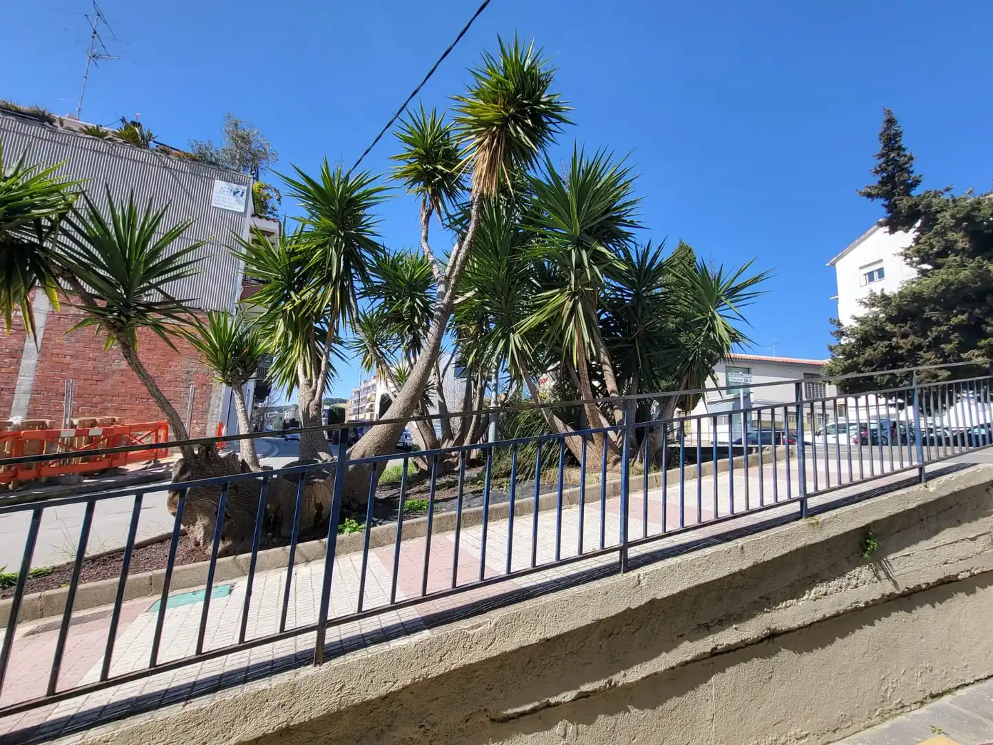 Vista exterior de Casa o xalet en venda en Calella amb Aire condicionat, Calefacció i Terrassa