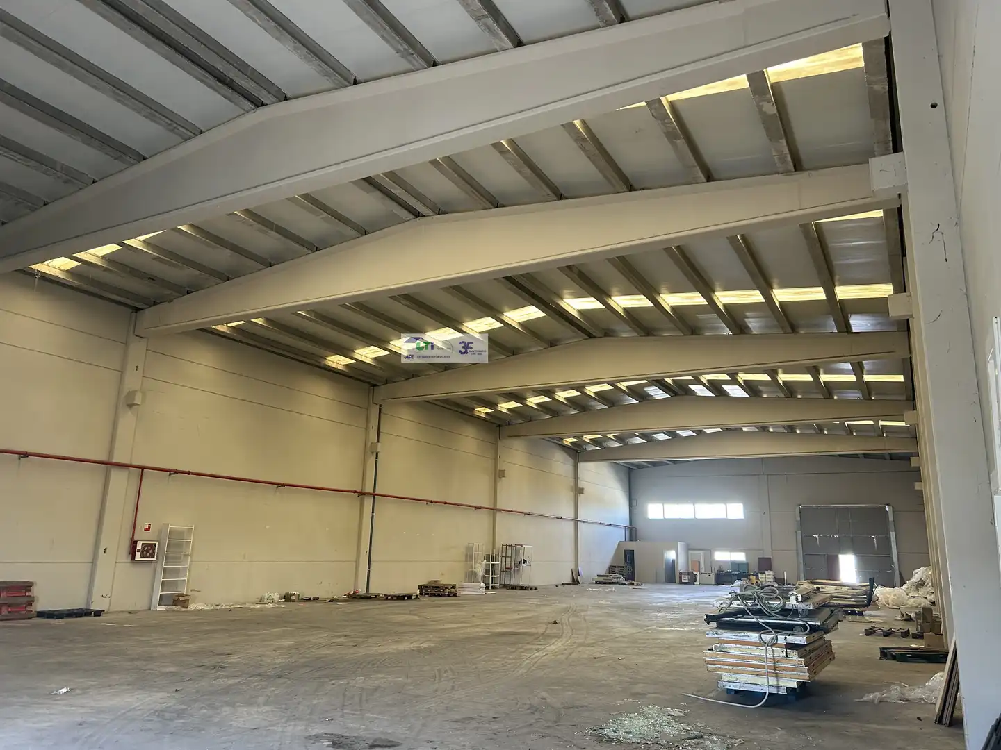 Nave industrial de alquiler en La Muela
