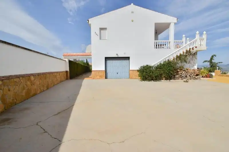 Chalet con piscina en venta en Calle B, imagen 8