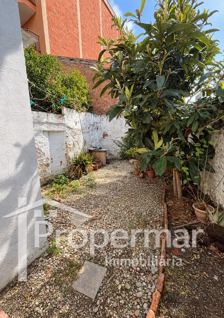 Terraced house for sale in Centre