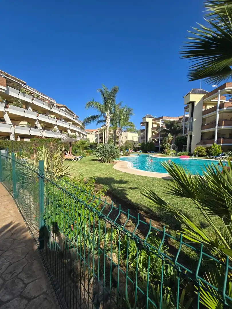 Außenansicht von Wohnung zum Verkauf in Mijas mit Klimaanlage, Heizung und Privatgarten