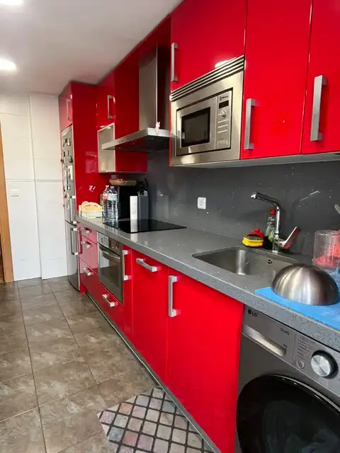 Cuina de Dúplex en venda en Piélagos amb Calefacció, Parquet i Terrassa