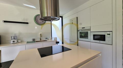 Foto 4 de Casa o xalet en venda a Calle de Luís Ortiz Berrocal, Bernueces, Gijón