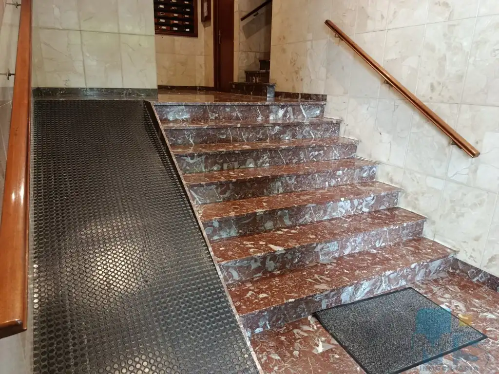 Piso en venta en Errenteria con Amueblado y Balcón