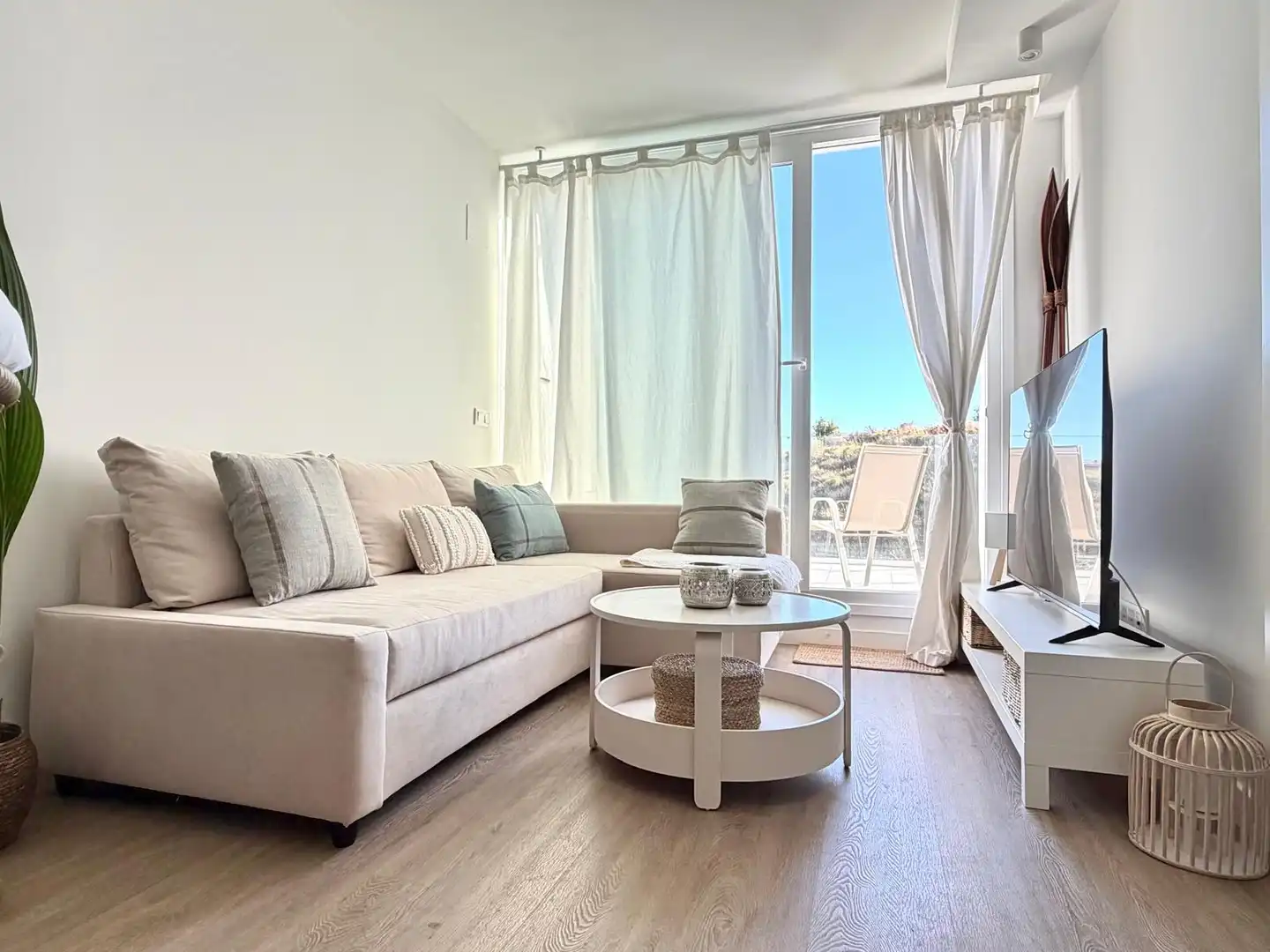 Wohnzimmer von Wohnung zur Miete in Fuengirola mit Klimaanlage, Terrasse und Möbliert