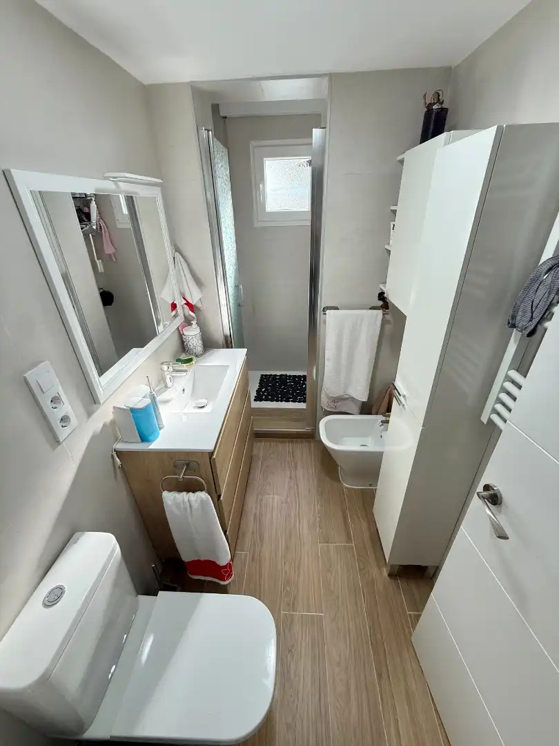 Bathroom of Flat for sale in Madrid  with Heating, Terrace and Storage room