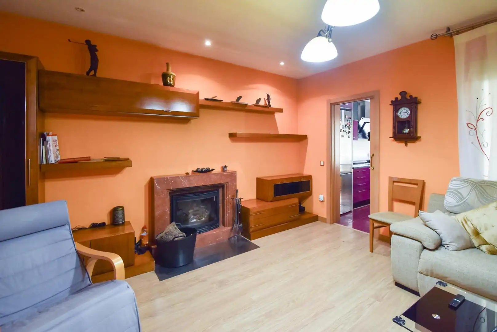 Living room of Houses for sale in Illescas  with Air Conditioner, Private garden and Parquet flooring