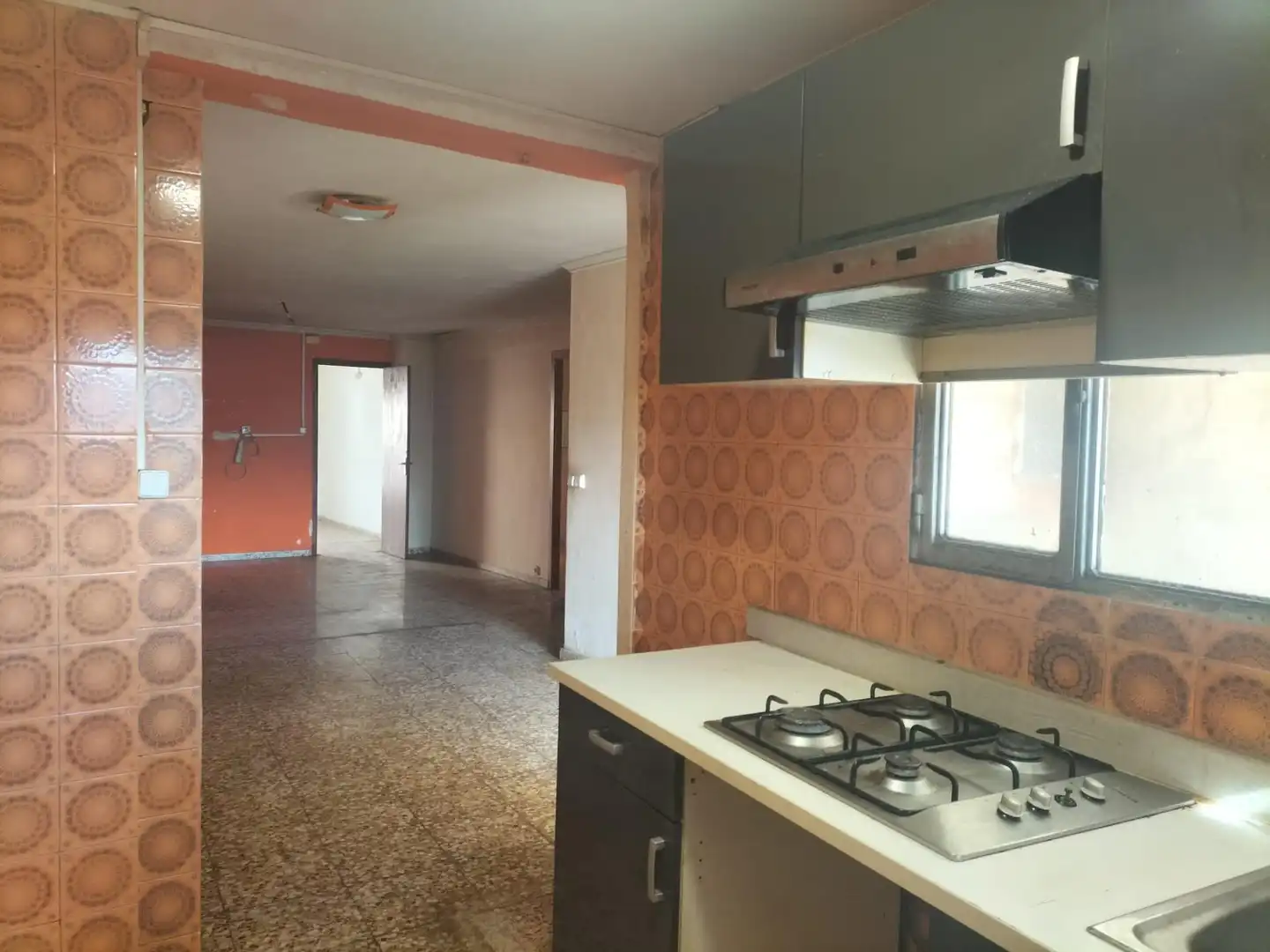 Küche von Country house zum Verkauf in Navarrés mit Privatgarten, Terrasse und Balkon