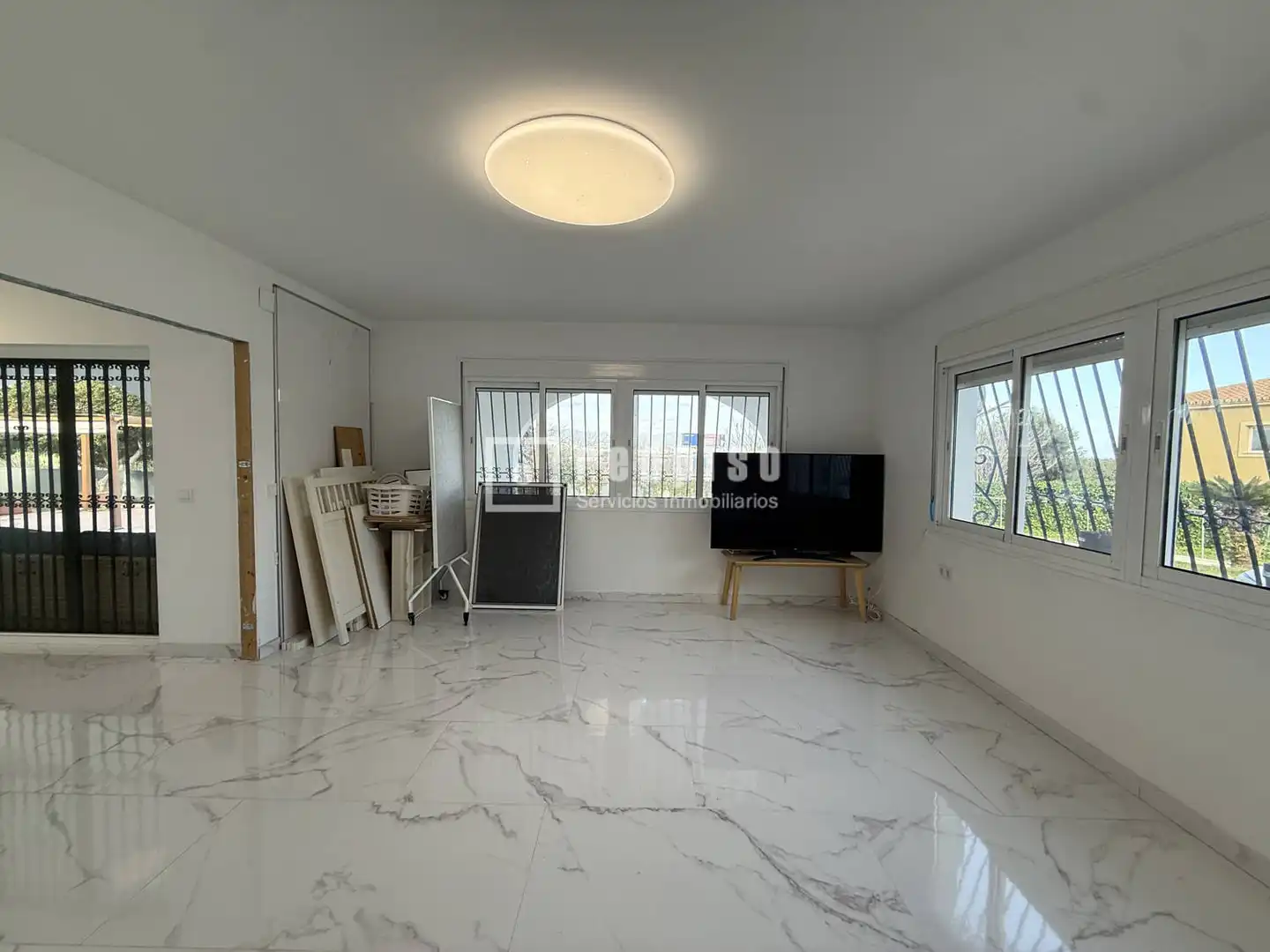 Living room of Houses for sale in Málaga  with Air Conditioner, Private garden and Furnished