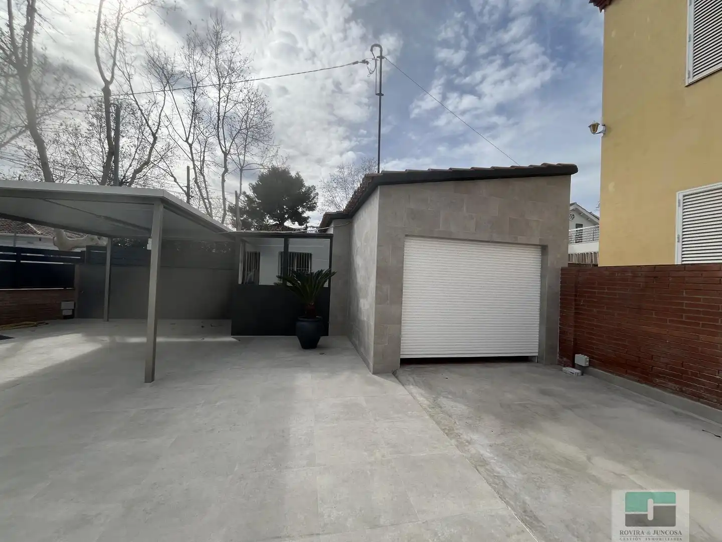 Exterior view of Houses for rent in Castelldefels  with Air Conditioner, Heating and Parquet flooring