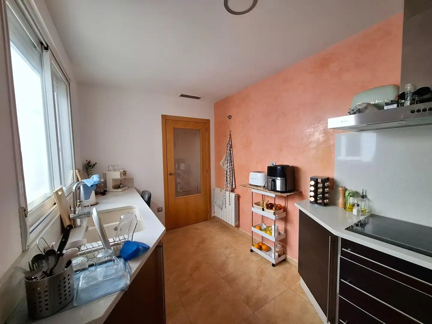 Küche von Dachboden zum Verkauf in Benigànim mit Klimaanlage, Heizung und Terrasse