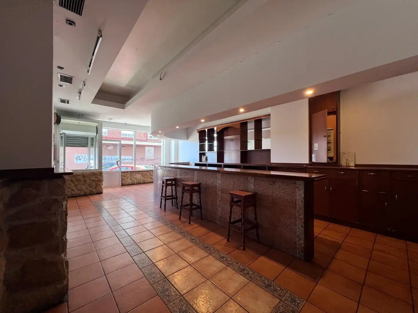 Business premises for sale in Calle Cabo Peñas, imagen 5